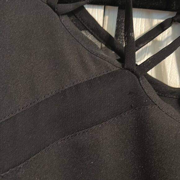 SILENCE & NOISE Urban Outfitters Size X-Small Black Strappy Mini Dress Pull On - Picture 3 of 7